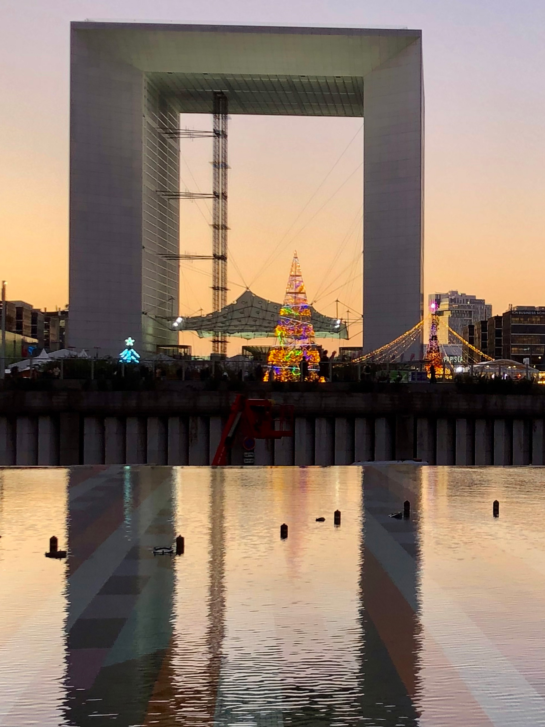 La Grande Arche de la Défense, novembre 2025.