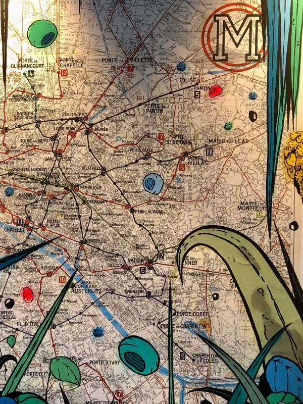 Œuvre de Nesta sur la carte du métro parisien pour l'exposition Dans ses artères coule la vie à Fluctuart.