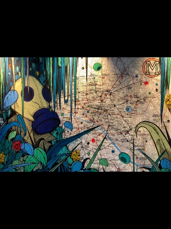 Œuvre de Nesta sur la carte du métro parisien pour l'exposition Dans ses artères coule la vie à Fluctuart.